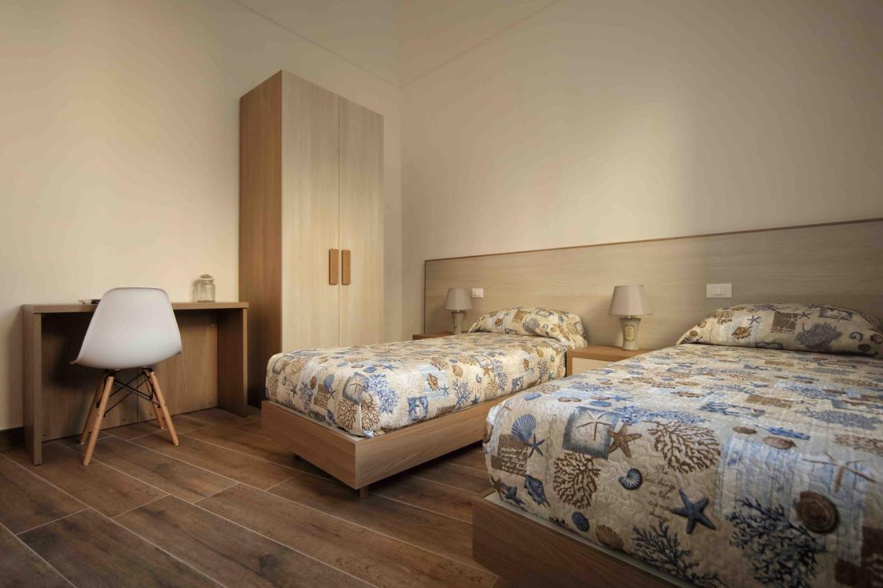 Madrice 66 Central Rooms Favignana Luaran gambar